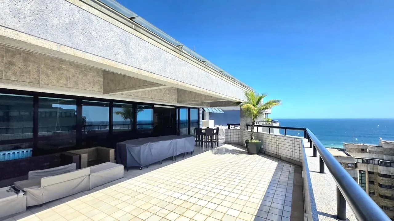 Cobertura a venda na Barra da Tijuca, 550m2, Frontal Mar, Golden Green