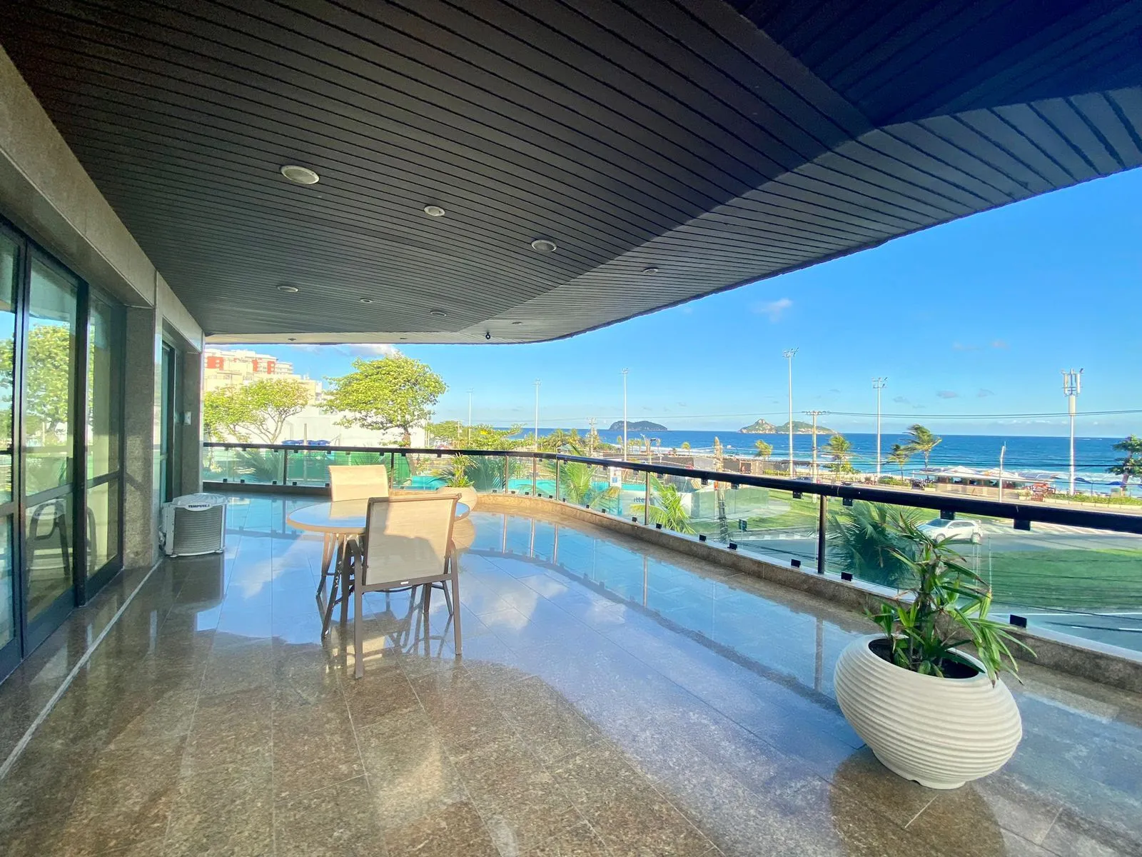 Apartamento com 4 quartos a venda no Jardim Oceânico, 377m2, Frontal Mar