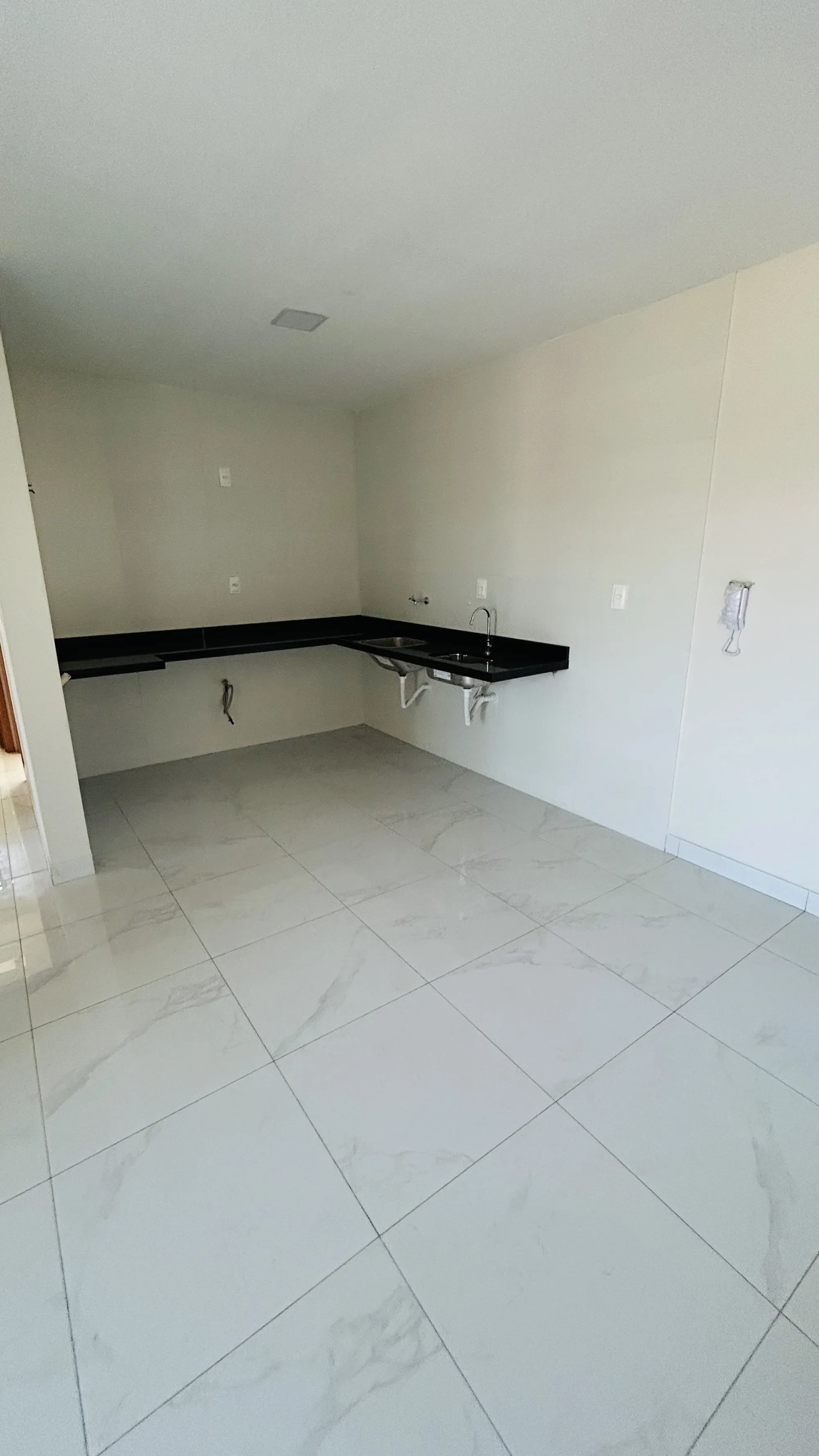 PORTALE SOLARE RESIDENZIALE – APARTAMENTOS DE 2 E 3 QUARTOS NO PORTAL DO SOL - imagem 18