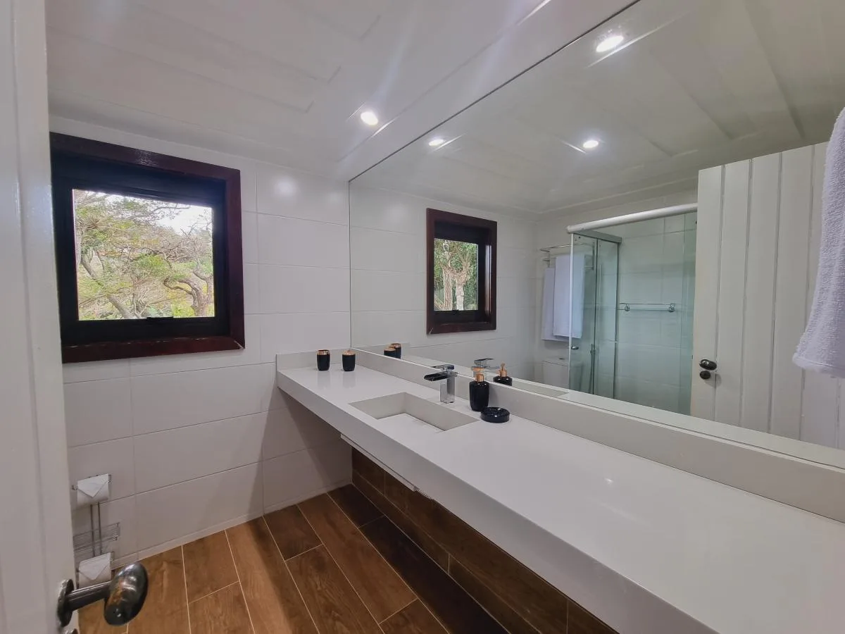 Casa para Venda em Armação dos Búzios / RJ no bairro Ferradura - imagem 18