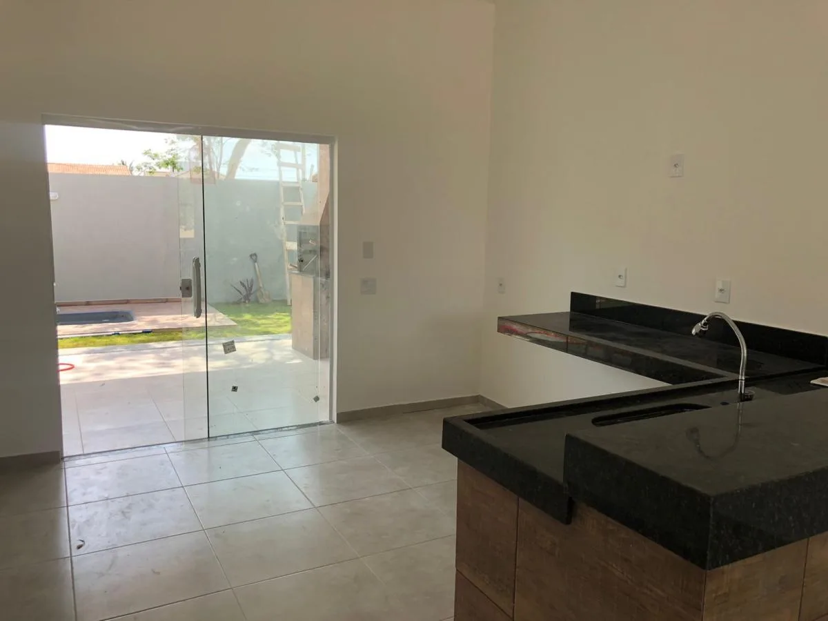 Casa em Condomínio para Venda em Cabo Frio / RJ no bairro Peró - imagem 7