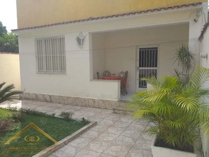 Casa para Venda em Rio de Janeiro / RJ no bairro Tauá
