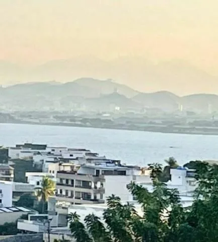 Casa para Venda em Rio de Janeiro / RJ no bairro Jardim Guanabara