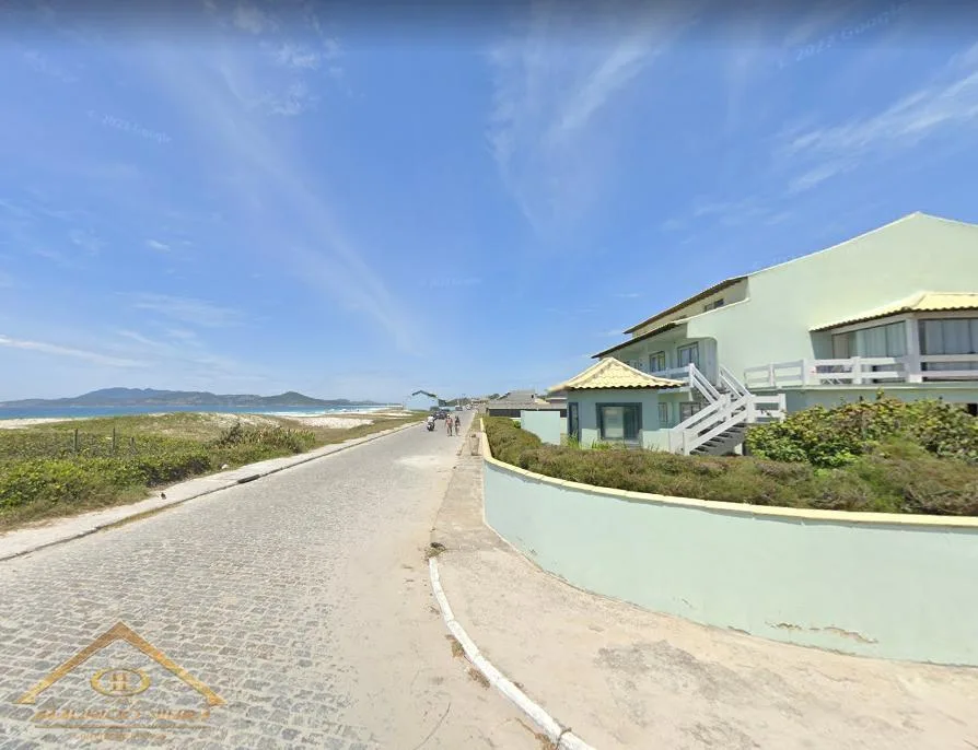 Casa em Condomínio para Venda em Cabo Frio / RJ no bairro Praia do Foguete