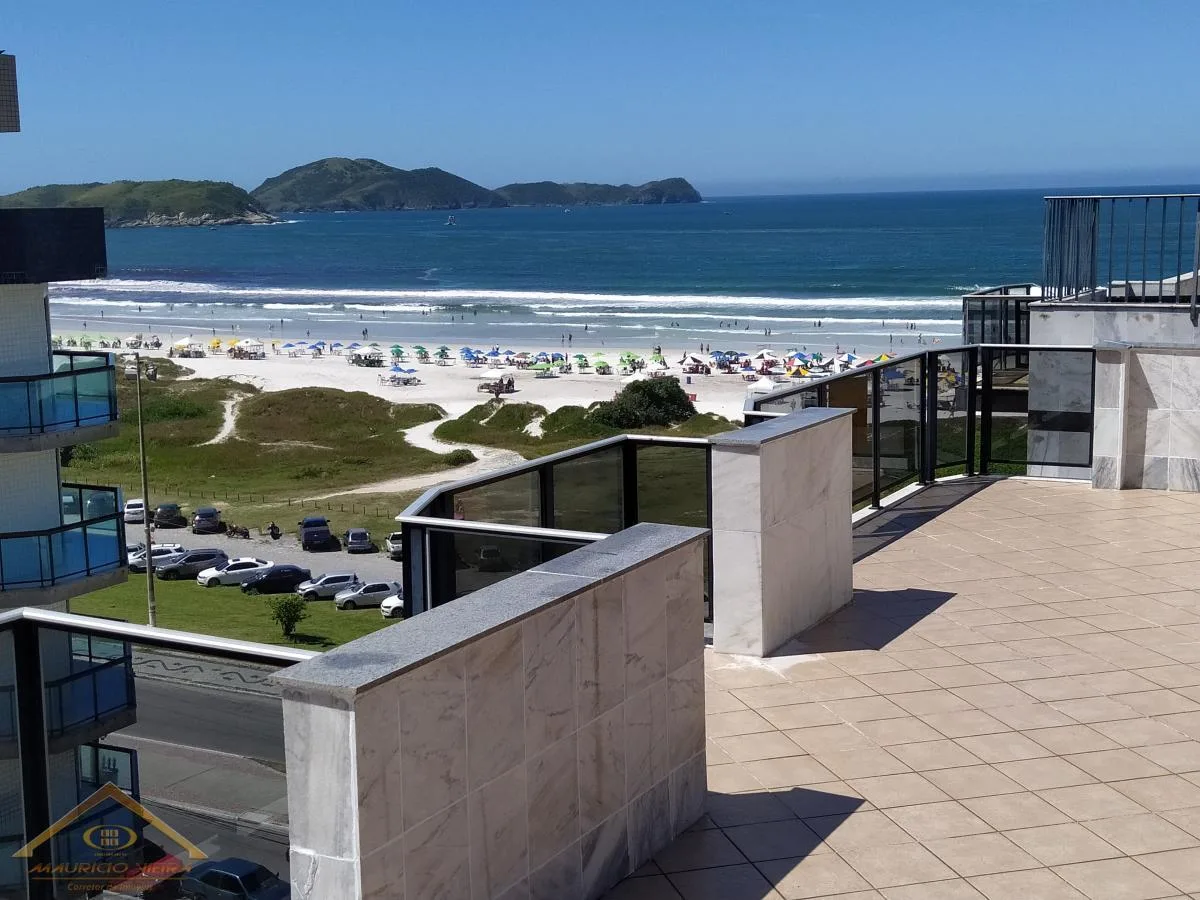 Cobertura para Venda em Cabo Frio / RJ no bairro Praia do Forte