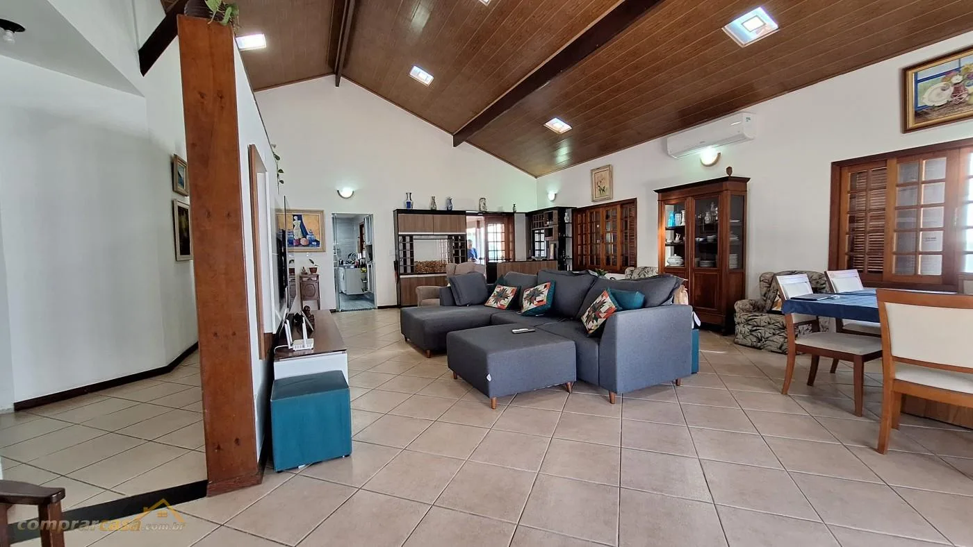 Casa em Canal Navegável na Ogiva, Cabo Frio/RJ - imagem 24