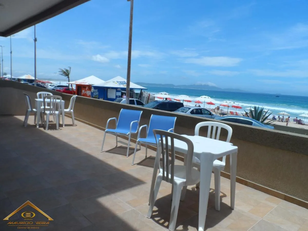 Apartamento para Venda em Cabo Frio / RJ no bairro Peró