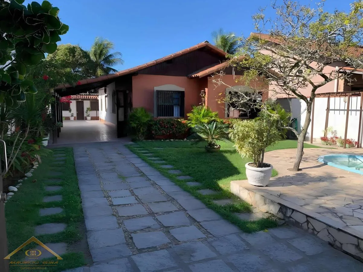 Casa para Venda em Cabo Frio / RJ no bairro Porto do Carro