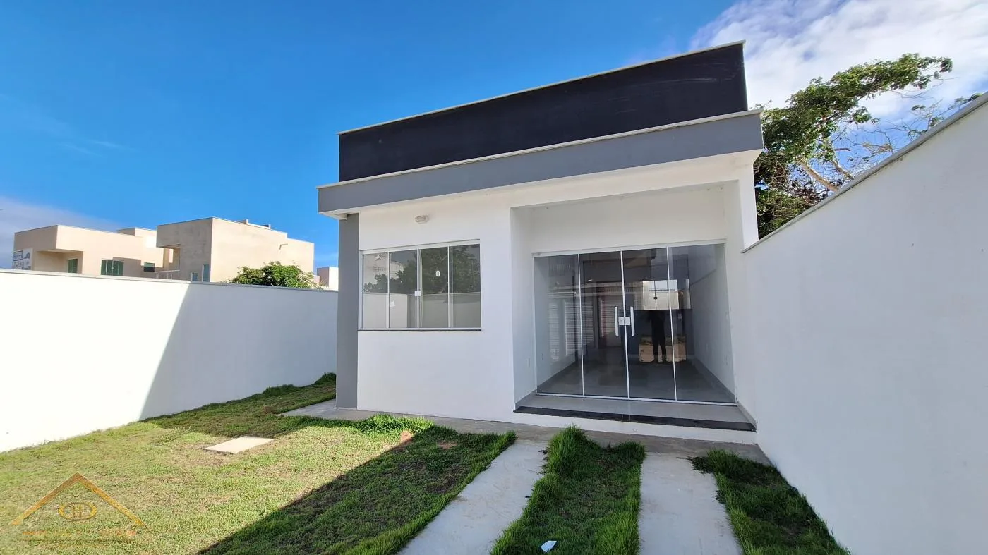 Casa para Venda em Cabo Frio / RJ no bairro Vila do Peró