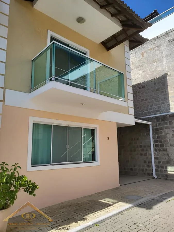 Casa em Condomínio para Venda em Cabo Frio / RJ no bairro Peró - imagem 3