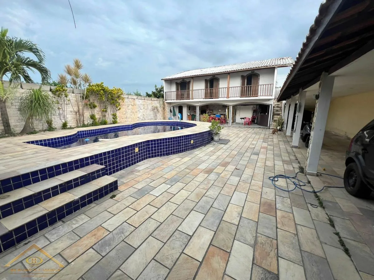 Casa em Condomínio para Venda em São Pedro da Aldeia / RJ no bairro Campo Redondo