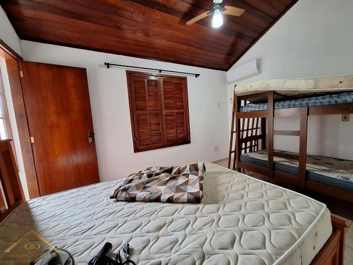 Casa em Condomínio para Venda em Cabo Frio / RJ no bairro Peró - imagem 33