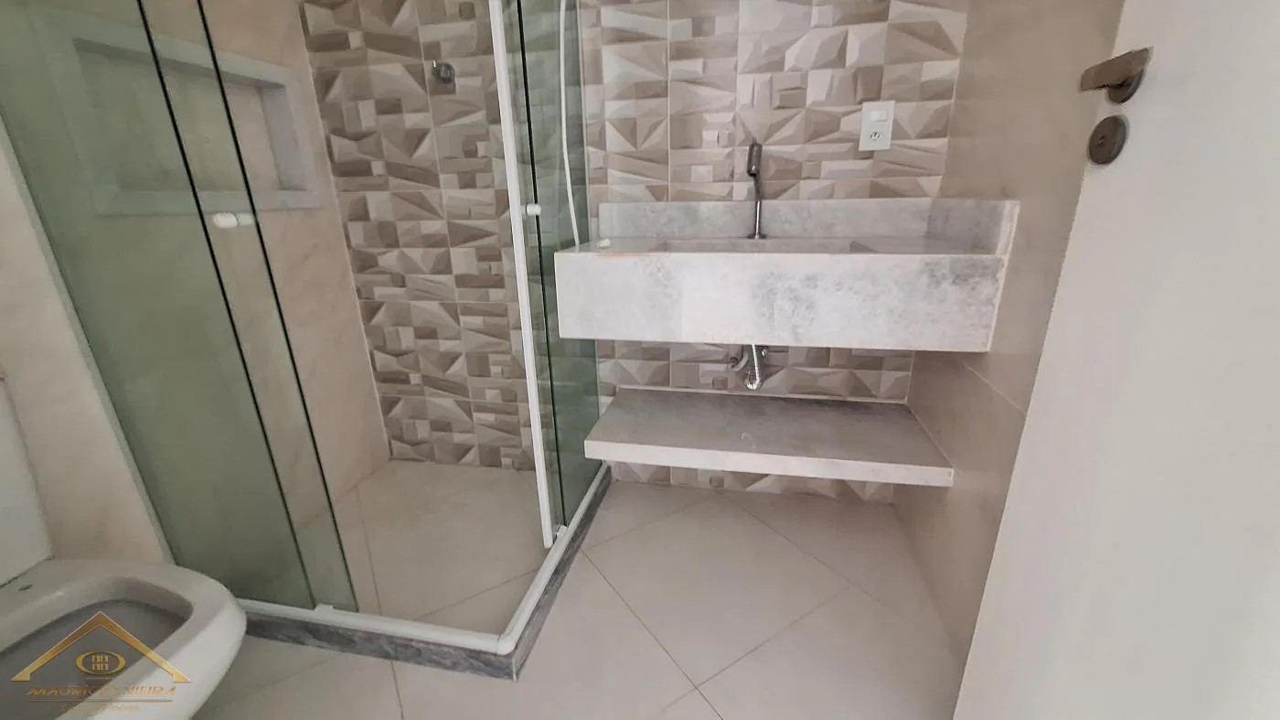 Casa para Venda em Cabo Frio / RJ no bairro Vila do Peró - imagem 37