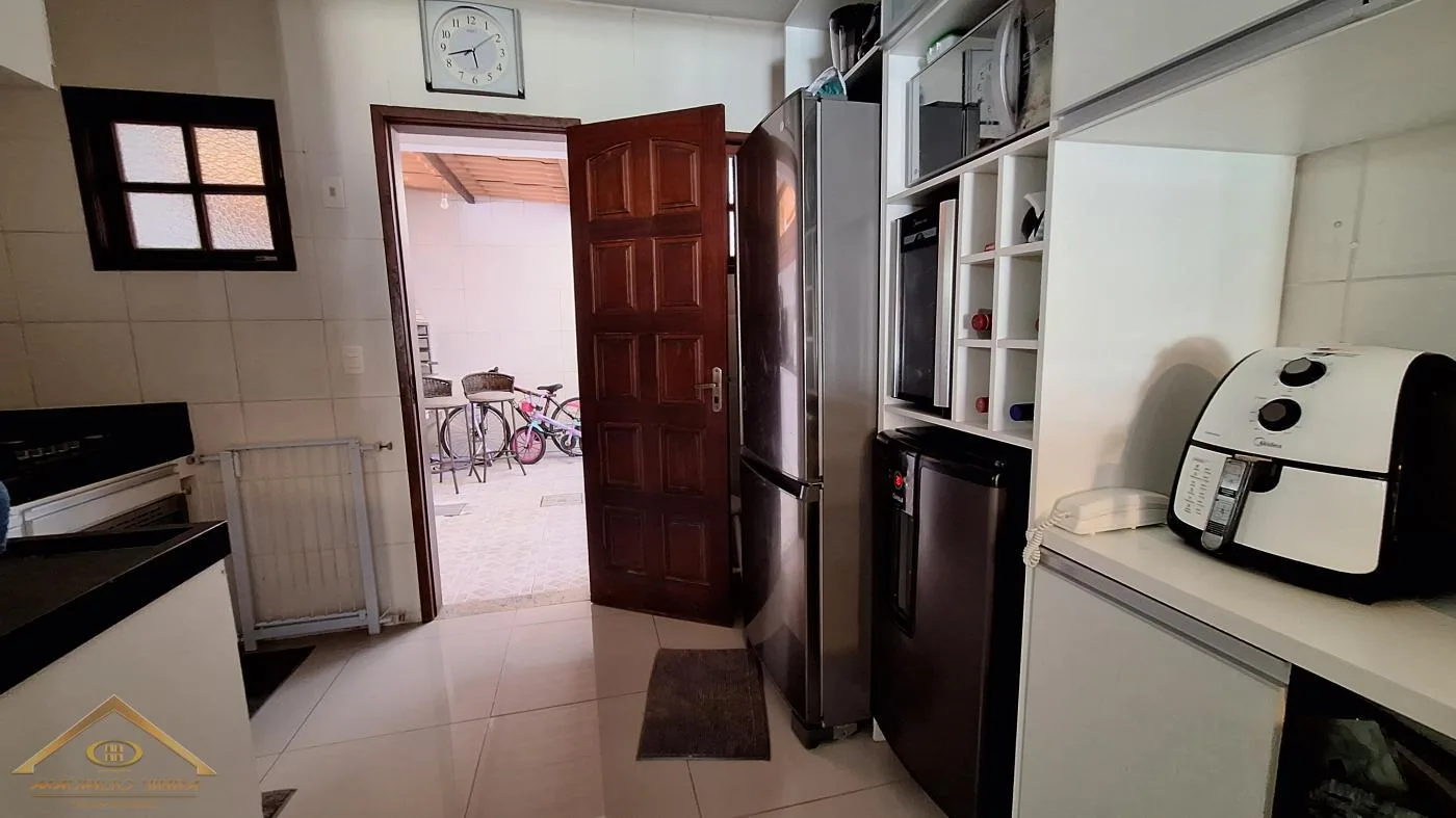 Casa em Condomínio para Venda em Cabo Frio / RJ no bairro Ogiva - imagem 8