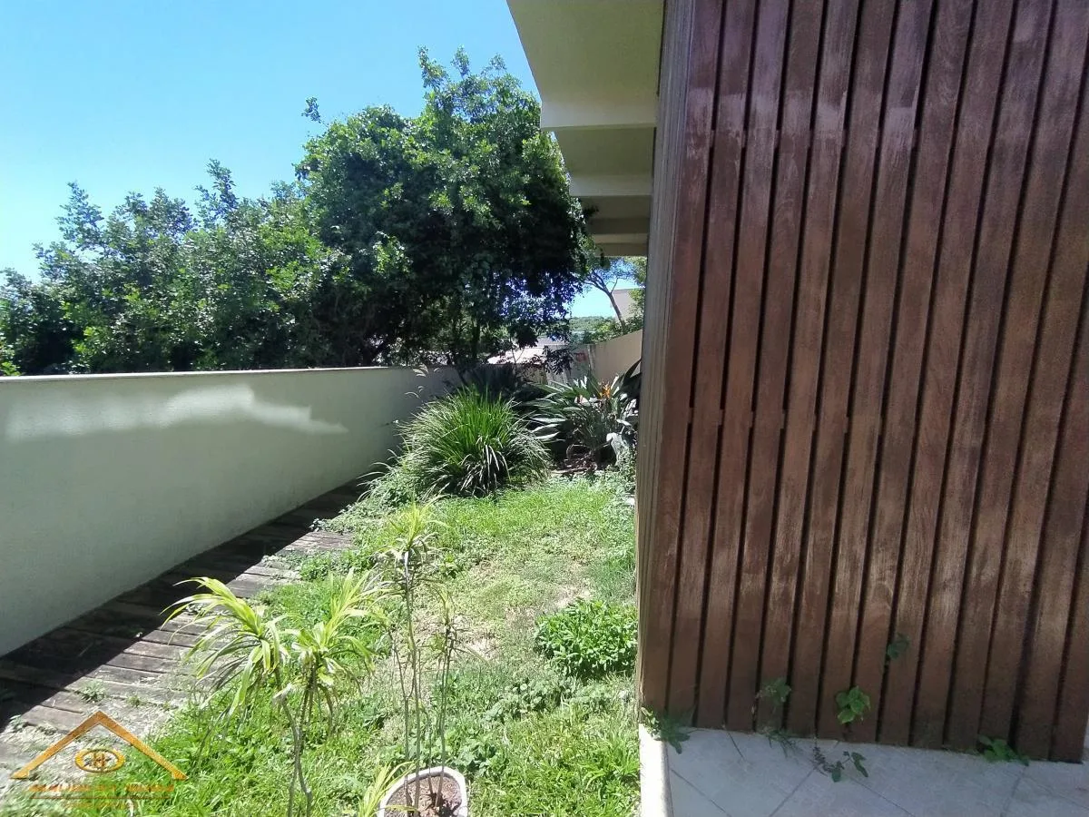 Casa em Condomínio para Venda em Cabo Frio / RJ no bairro Peró - imagem 38