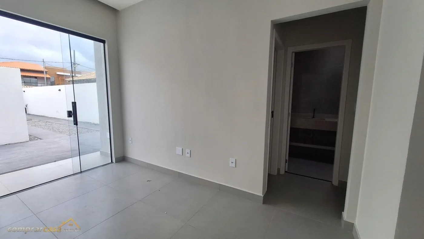 Casa para Venda em Cabo Frio / RJ no bairro Vila do Peró - imagem 14