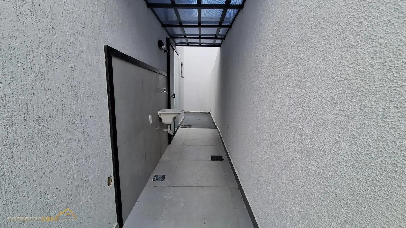 Casa para Venda em Cabo Frio / RJ no bairro Vila do Peró - imagem 37