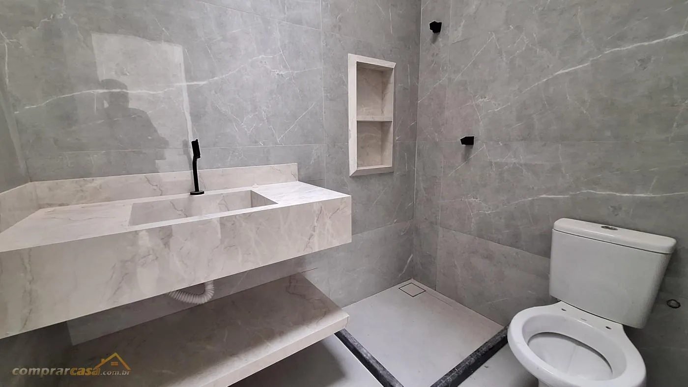 Casa para Venda em Cabo Frio / RJ no bairro Vila do Peró - imagem 22