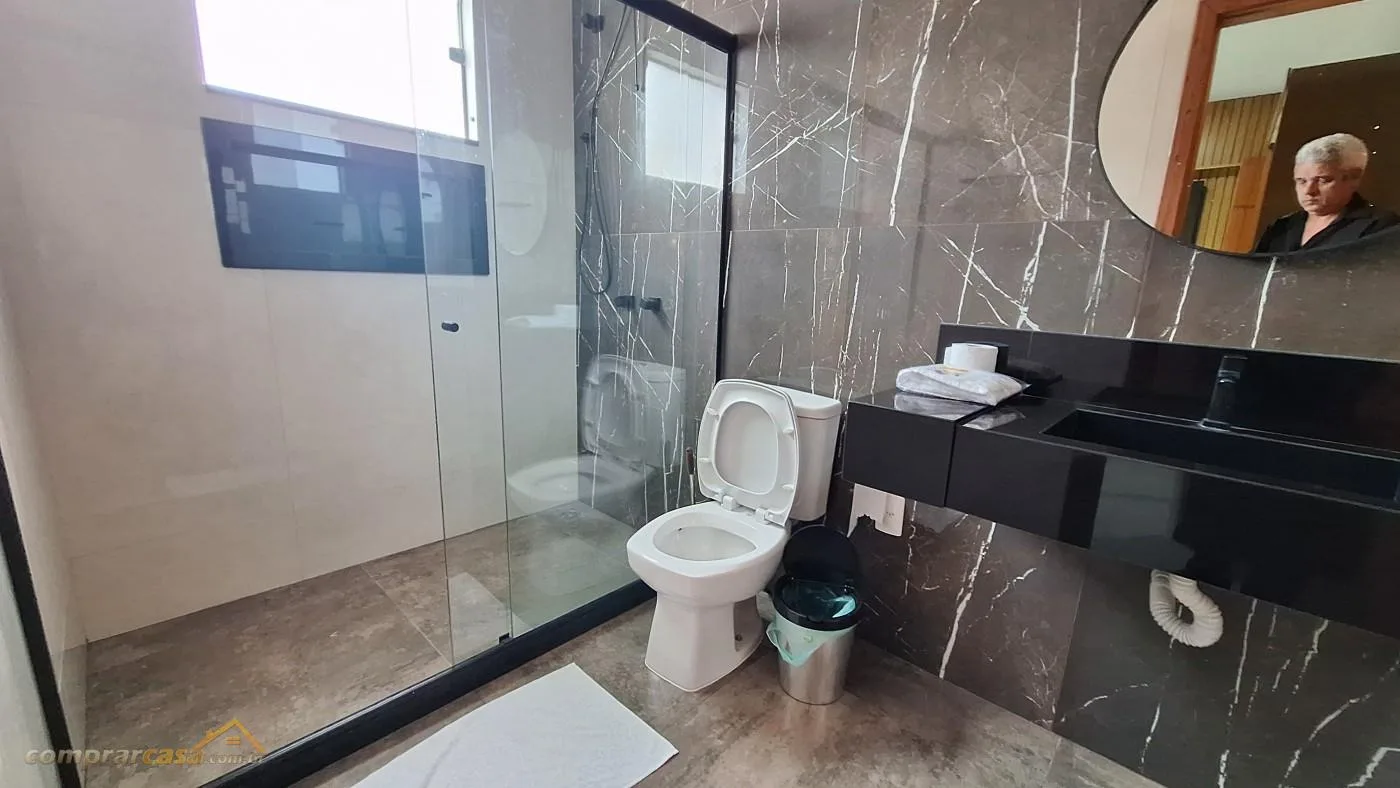 Casa em Condomínio para Venda em Cabo Frio / RJ no bairro Peró - imagem 33