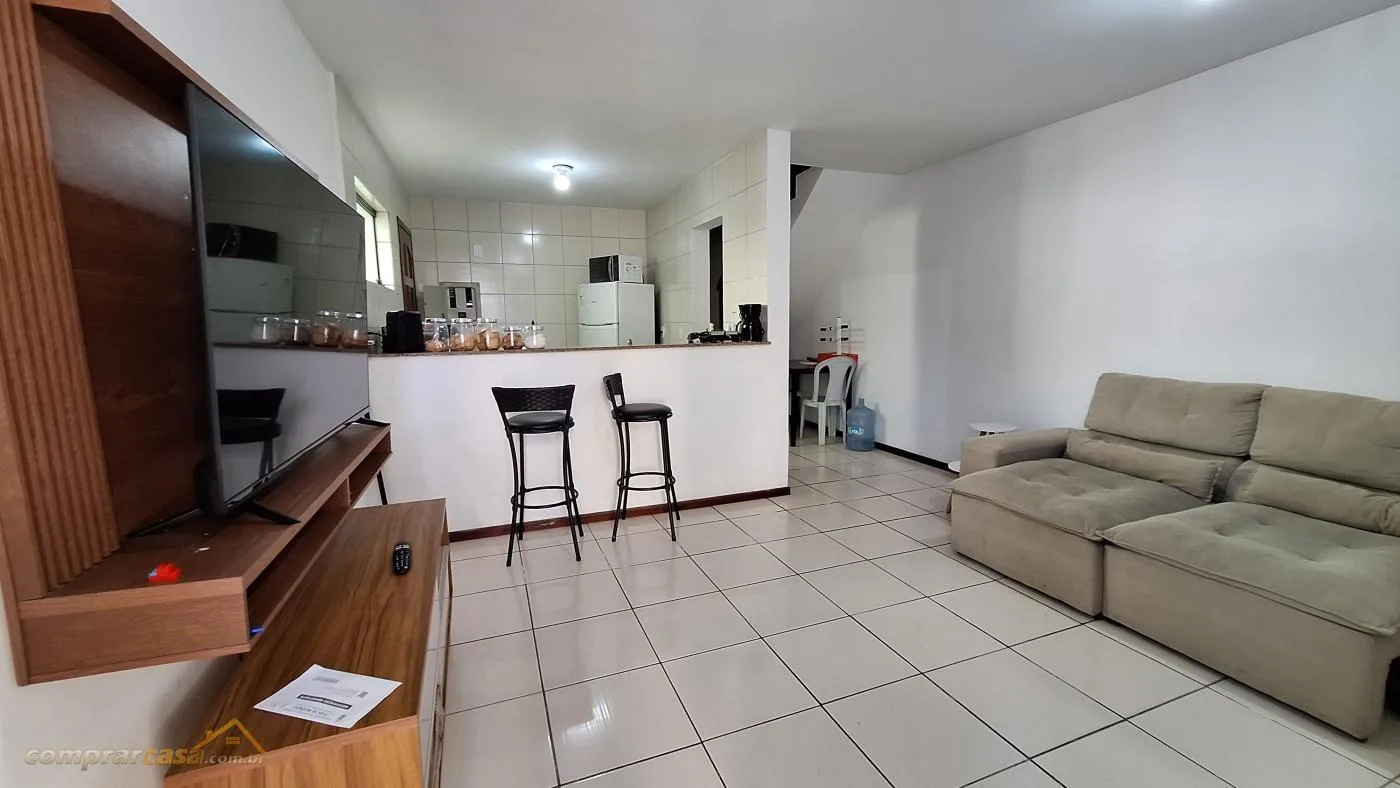 Casa em Condomínio para Venda em Cabo Frio / RJ no bairro Palmeiras - imagem 2