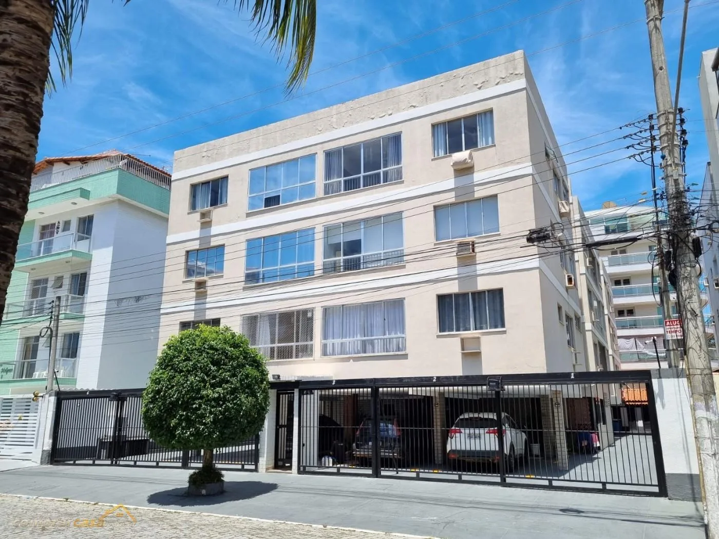 Apartamento para Venda em Cabo Frio / RJ no bairro Algodoal