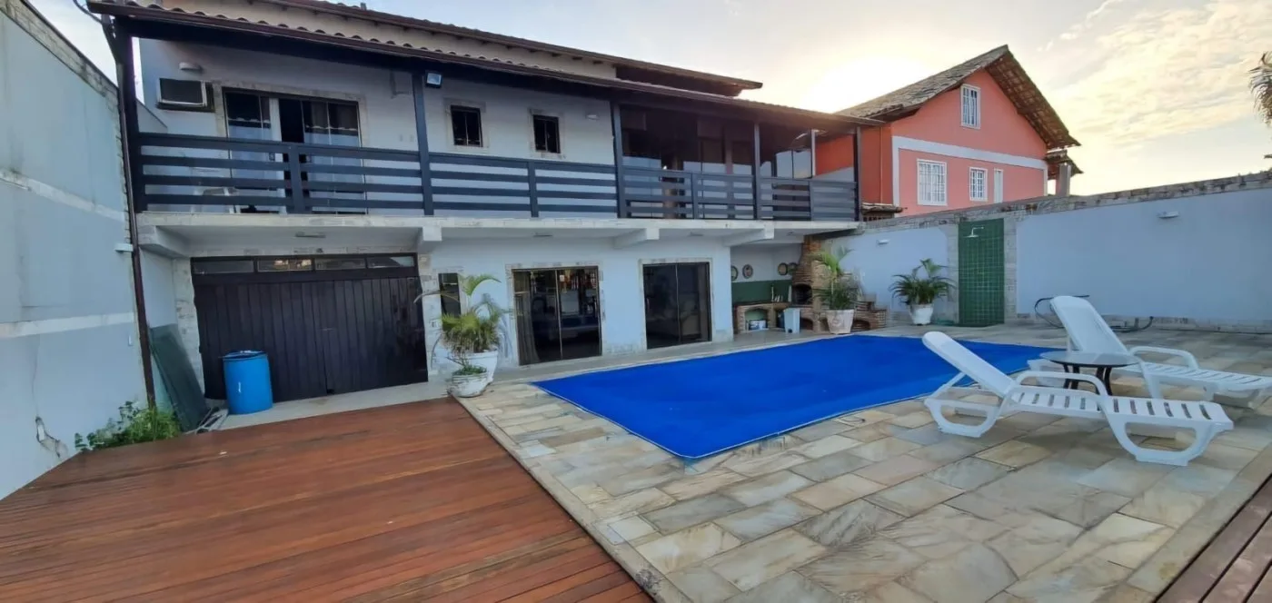 Casa para Venda em Cabo Frio / RJ no bairro Ogiva