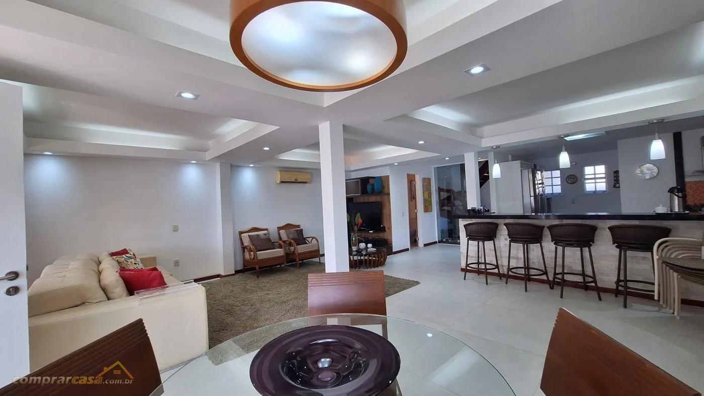 Casa em Condomínio para Venda em Cabo Frio / RJ no bairro Ogiva - imagem 17