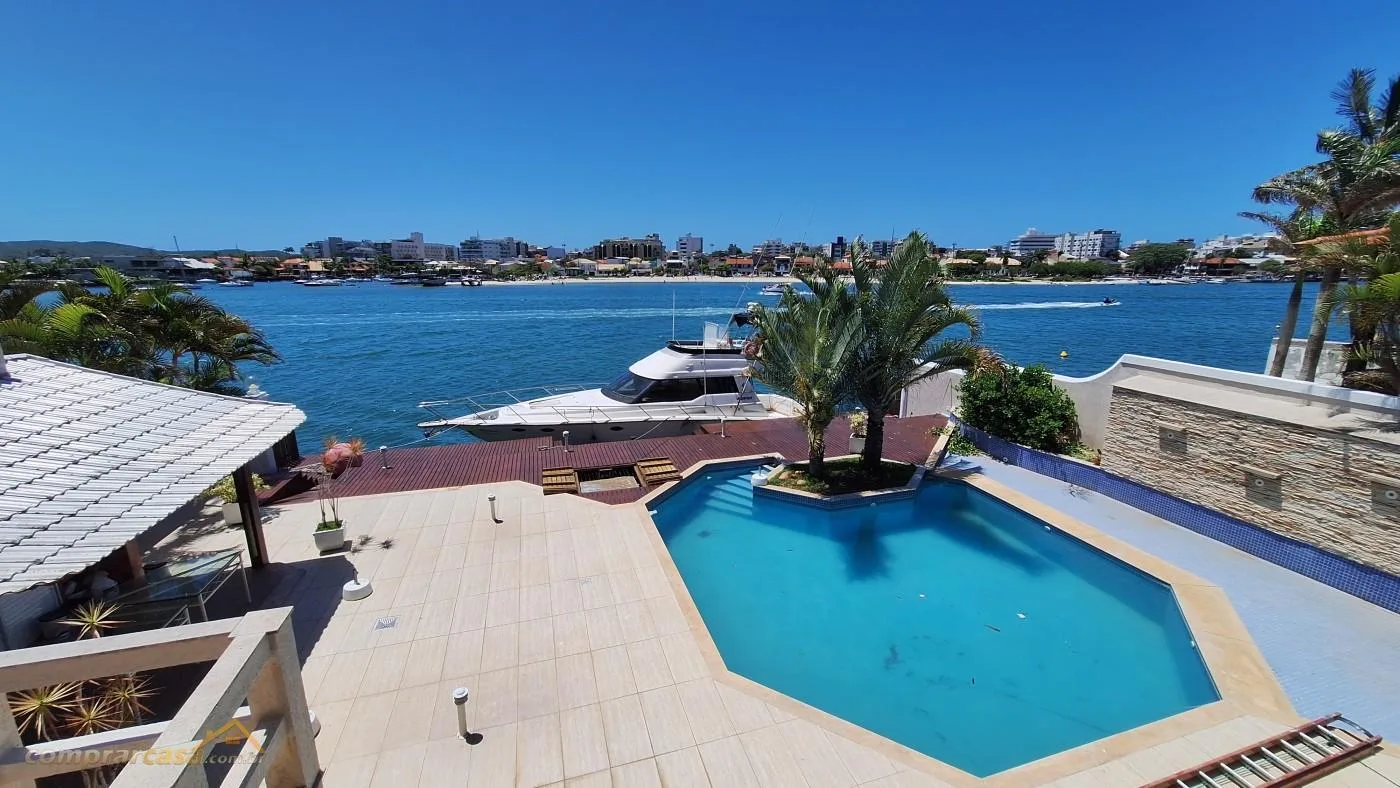 Casa em Condomínio para Venda em Cabo Frio / RJ no bairro Gamboa