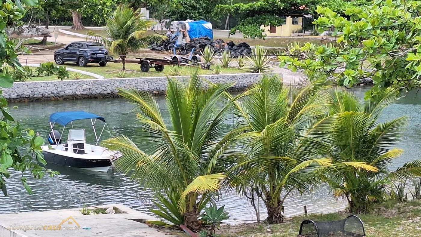 Casa para Venda em Cabo Frio / RJ no bairro Gamboa