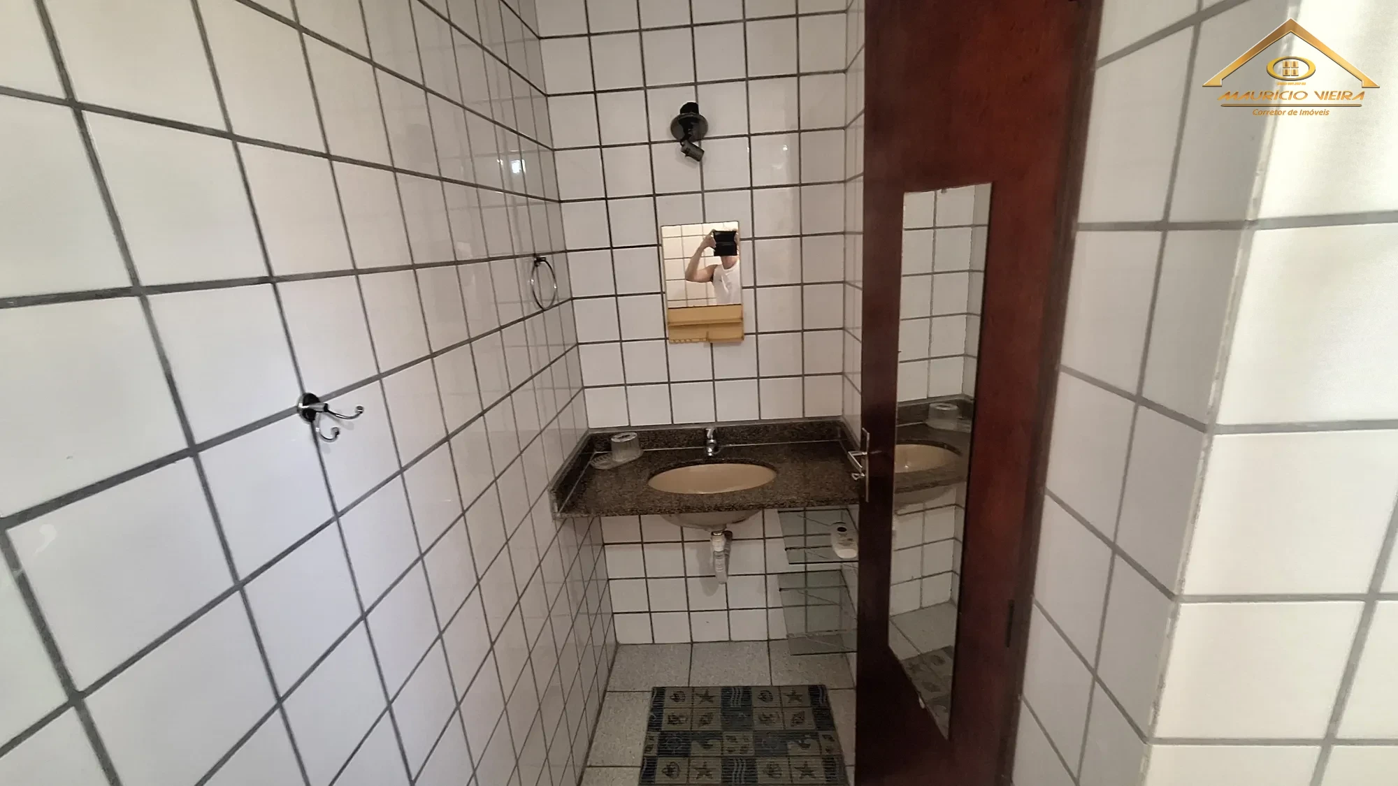 Linda casa na Ogiva, em condomínio fechado, porteira fechada e com preço abaixo do mercado. Em frente ao Clube Náutico. - imagem 25