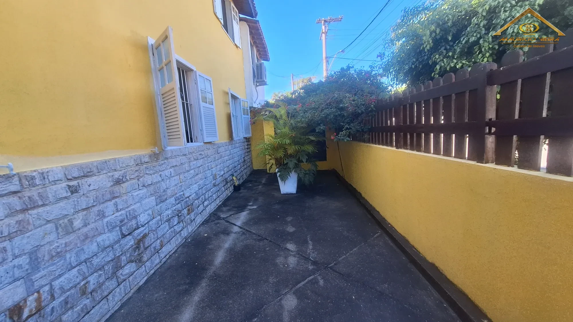 Linda casa na Ogiva, em condomínio fechado, porteira fechada e com preço abaixo do mercado. Em frente ao Clube Náutico. - imagem 34